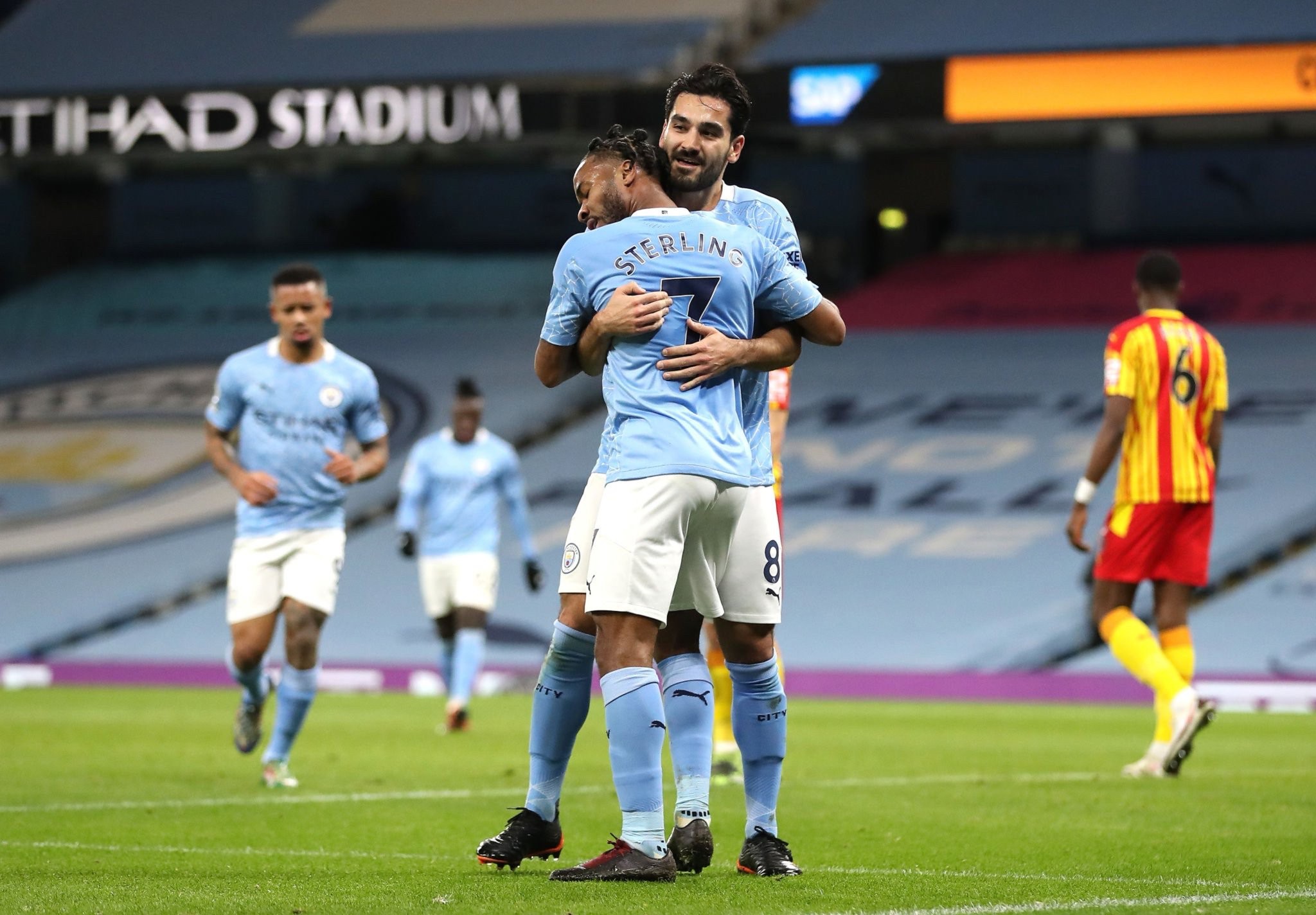 几乎完成西 几乎完成西