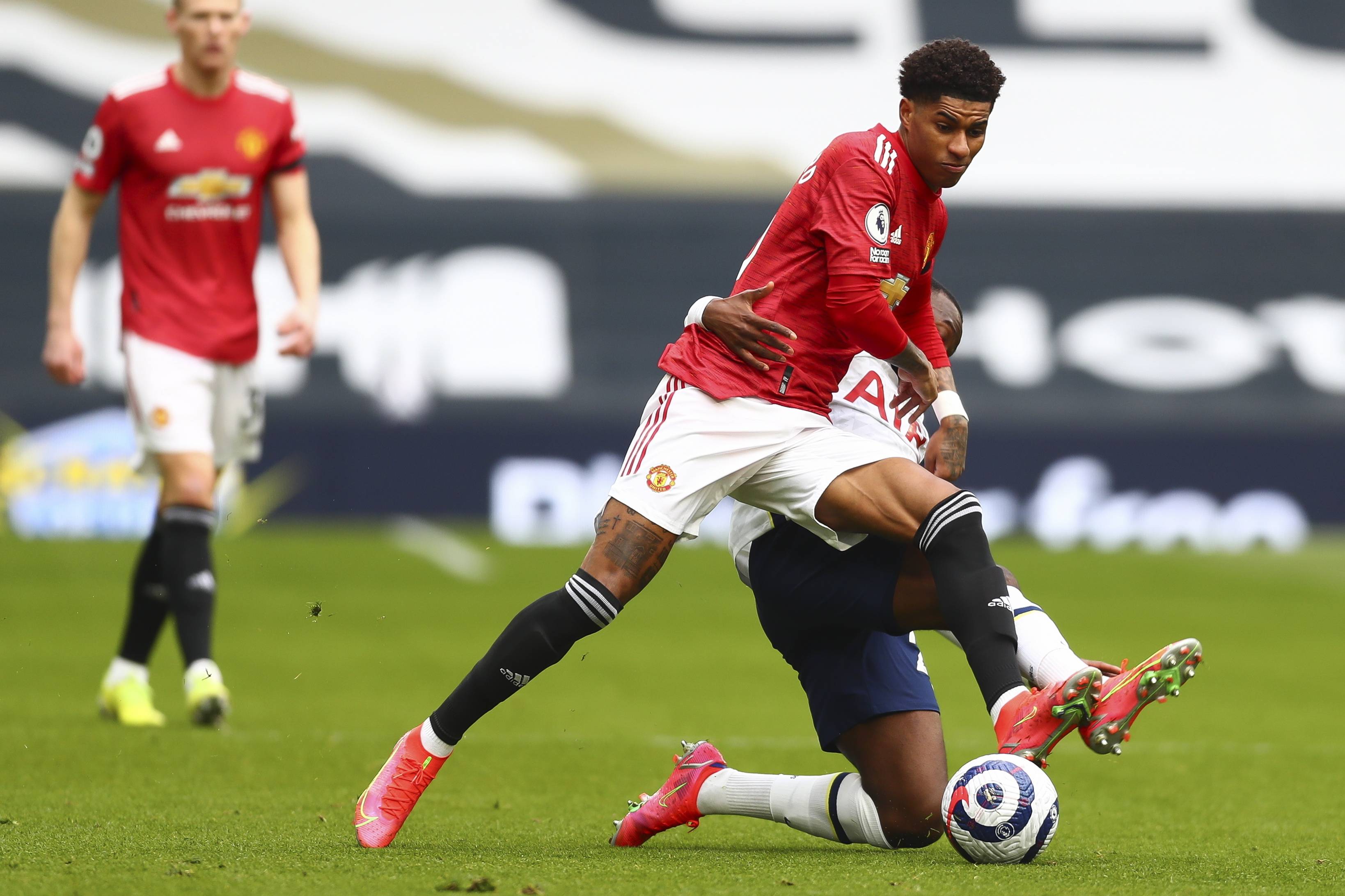 一个展现能 一个展现能