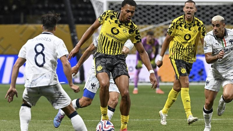 PBA变色龙保龄球巡回赛｜ 大马首位夺PBA巡回赛冠军 敦哈金缔造历史